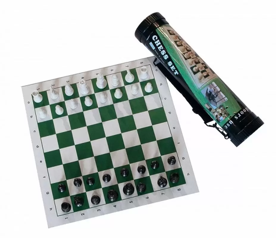 Игра настольная шахматы в тубе 